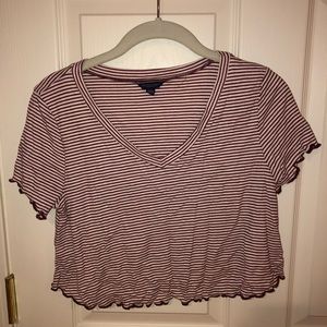 Cropped v neck top